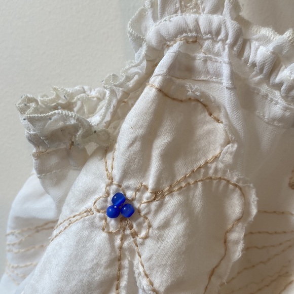 Hollister sheer Embroidered Appliqué Top - Picture 8 of 10